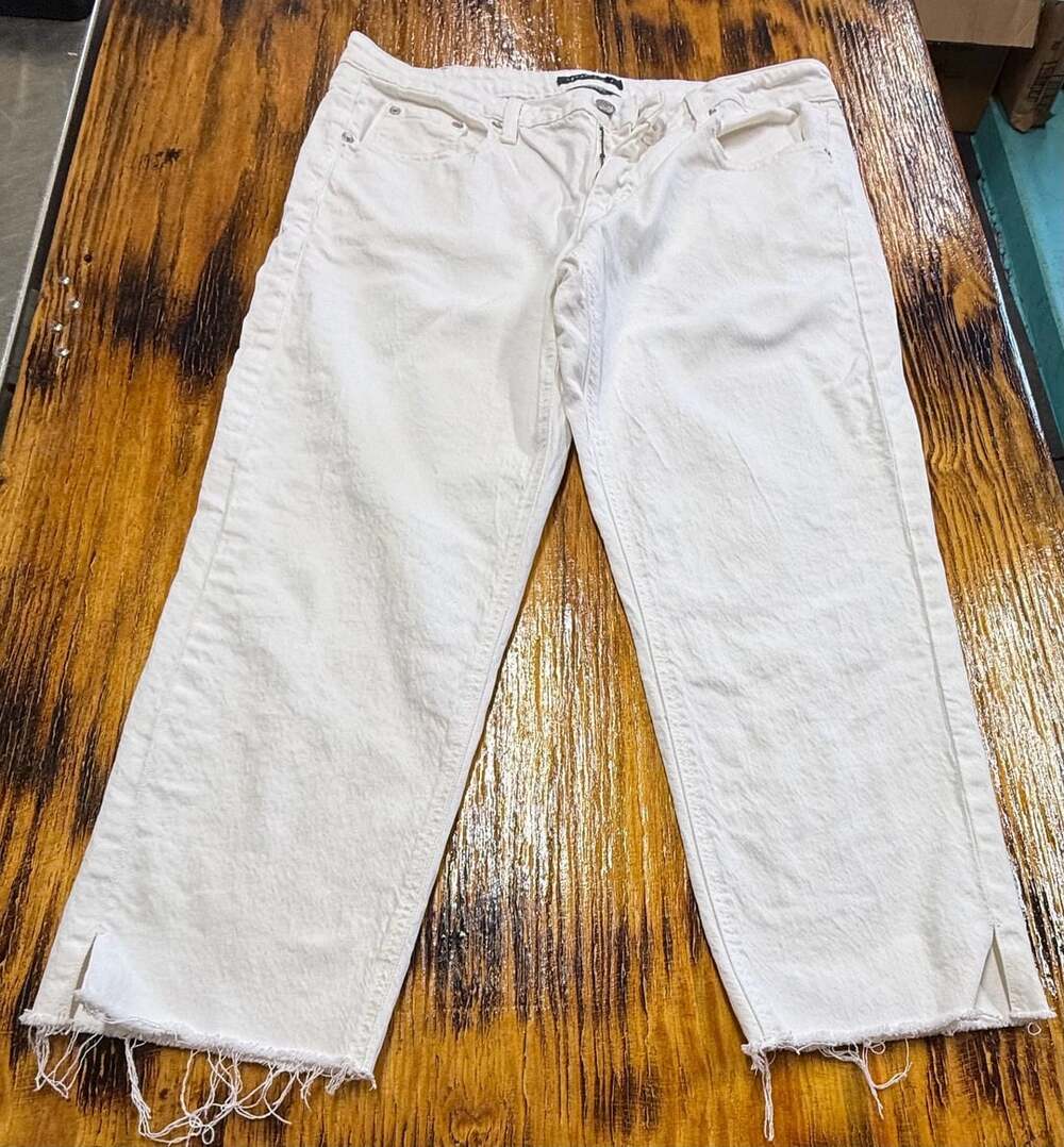 Aeropostale Low Rise Baggy Crop Jean Size 12R White